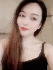 非常性感肥臀汁多的妹子